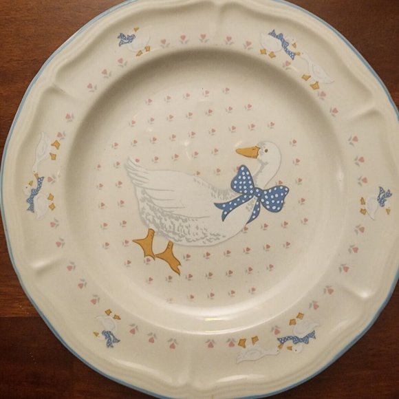 Brick Oven Dining Aunt Rhody Brick Oven Stoneware Goose Blue Rim